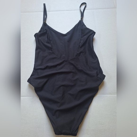 NWOT Boamar Womens Black One Piece Swimwear Smocked Front Scoop Back Size M - Picture 6 of 7